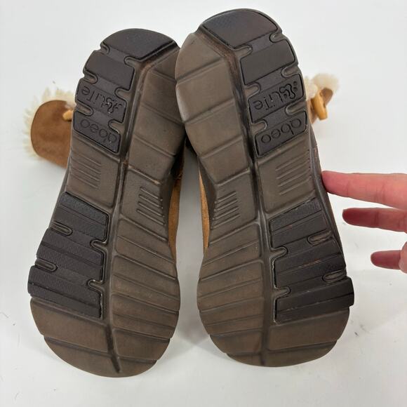 Abeo Lite Juneau Tan Sheepskin Shearling Lined Toggle Boots Size 7 Rubber Sole - Picture 6 of 8